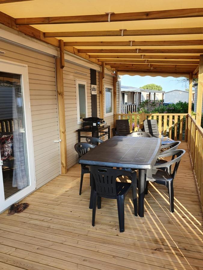 Mobilhome Camping Le Bosc Сен-Сиприен Экстерьер фото